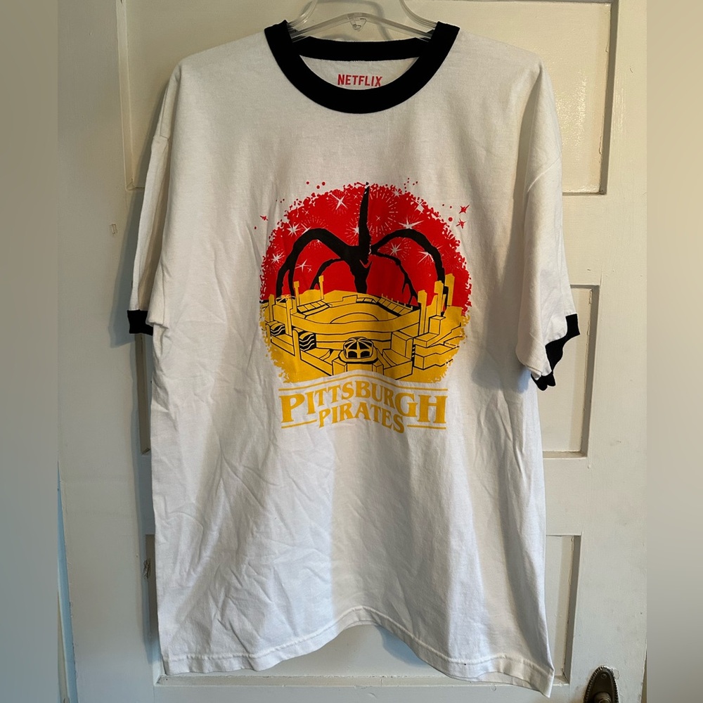 Pittsburgh Pirates Stranger Things T Shirt Mens XL White MLB